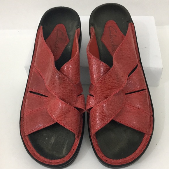 clarks comfy sandals